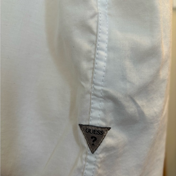 GUESS - NEW Short Sleeve Shirt - Large - Picture 8 of 10